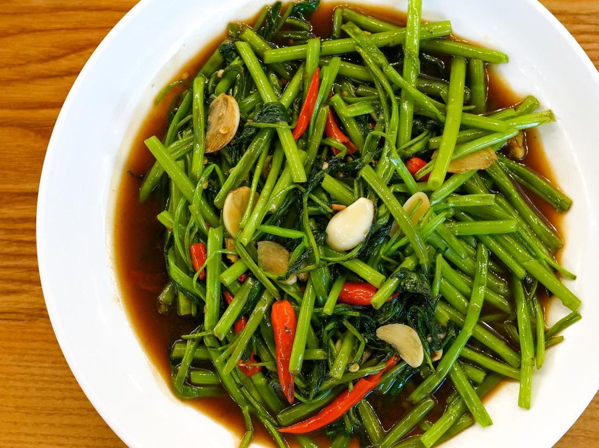 Cah Kangkung: Tumisan Sederhana dengan Rasa Lezat dan Gizi Tinggi
